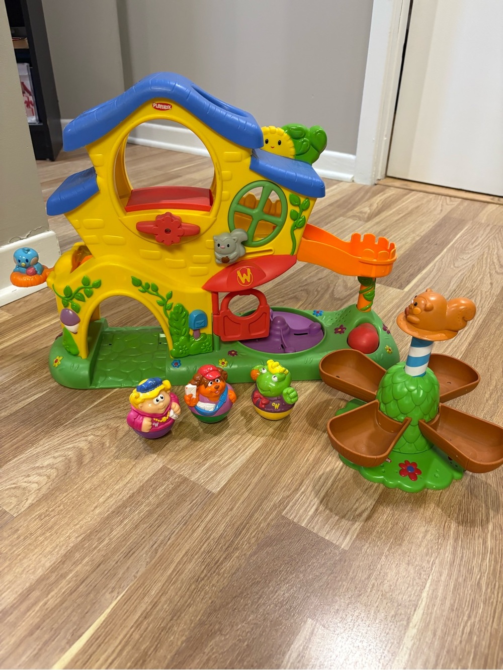 Playskool  weebles goldilocks cottage